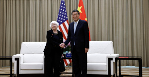 Estados Unidos y China acuerdan discutir sobre “crecimiento económico equilibrado”