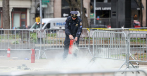 Juicio a Donald Trump en Nueva York: una persona intenta prenderse fuego en el tribunal