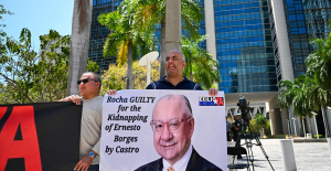 Ex embajador estadounidense, espía de Cuba, condenado a 15 años de prisión