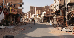 Sudán: dos conductores de la Cruz...